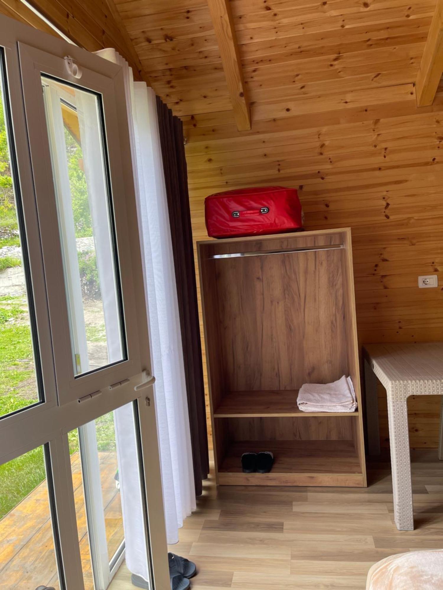 Thethi Mountain Villas Экстерьер фото